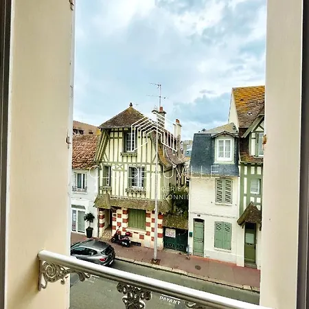 Apartment Coeur De Deauville
